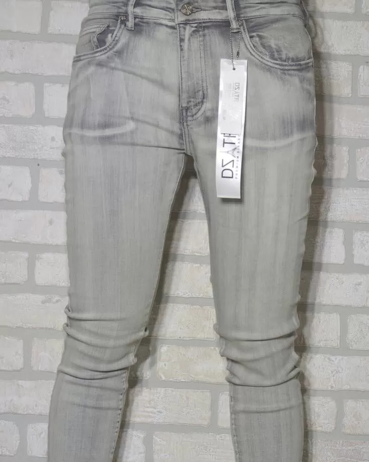 Banana Wash Slim Denim