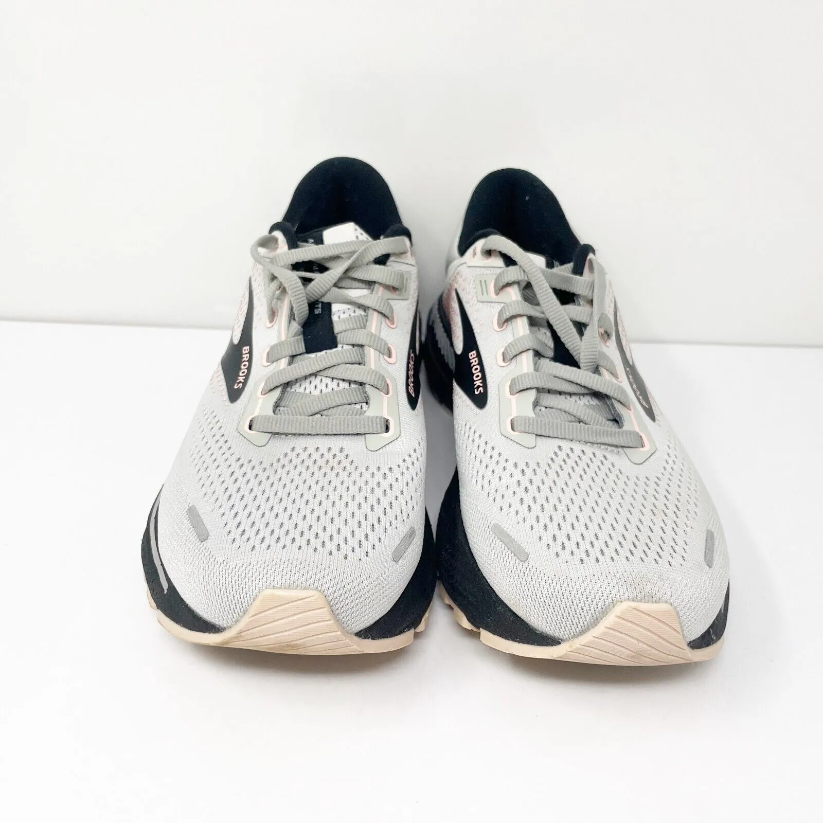 Brooks Womens Adrenaline GTS 22 1203531B035 Gray Running Shoes Sneakers Sz 8.5 B