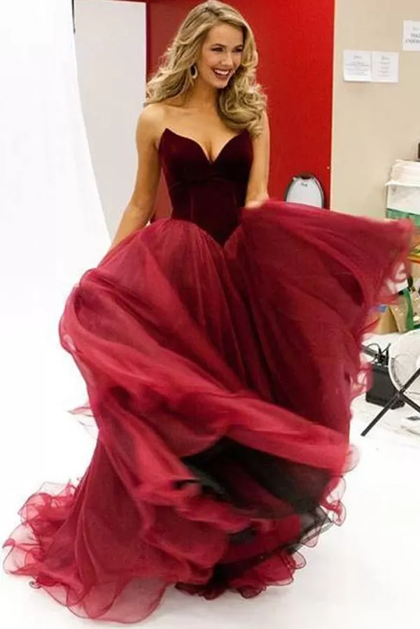 Burgundy A Line Sweep Train Sweetheart Strapless Sleeveless Tulle Prom Dresses