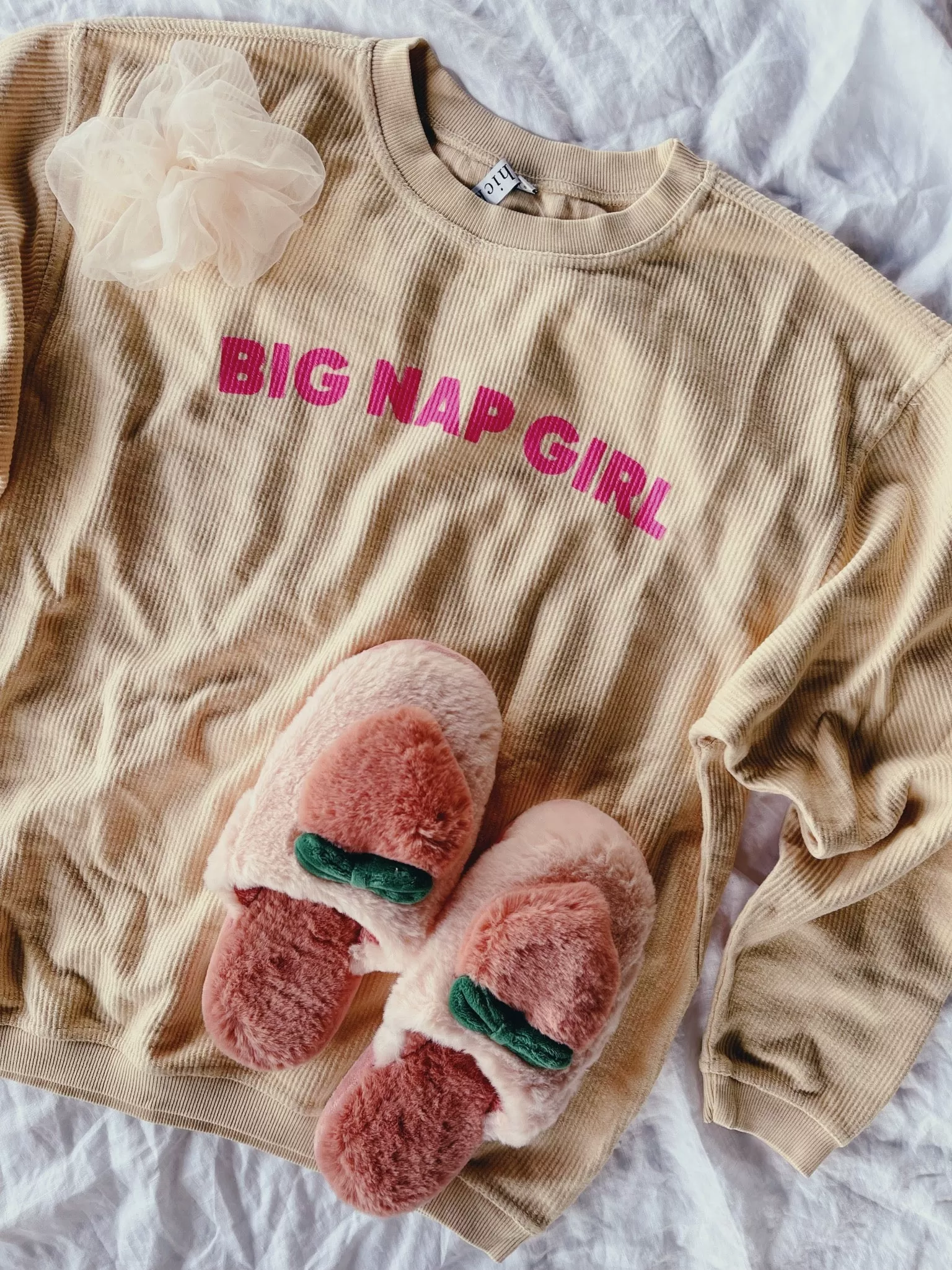 friday + saturday: big nap girl corded sweatshirt - hot pink/beige