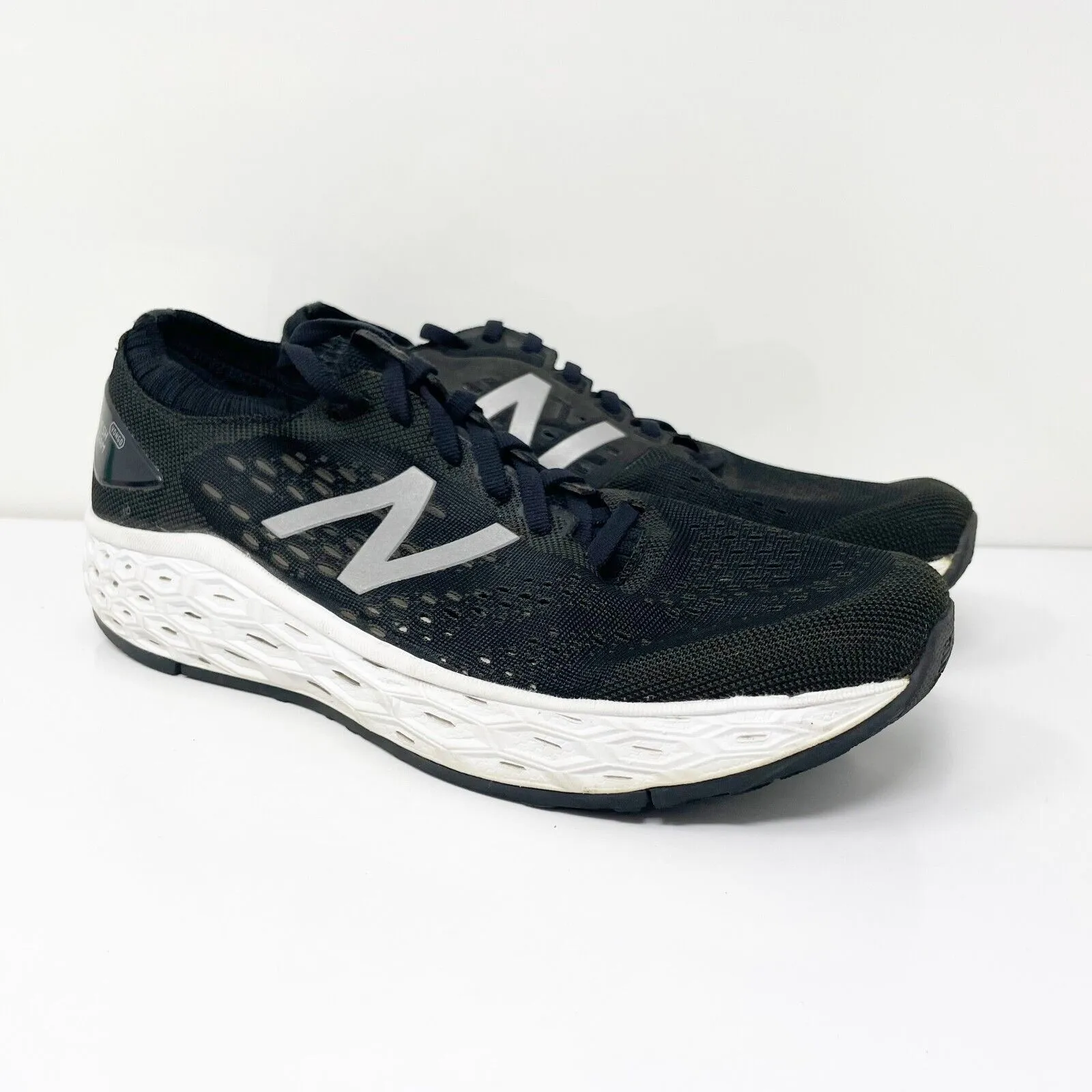 New Balance Womens FF Vongo V4 WVNGOBK4 Black Running Shoes Sneakers Size 9 D