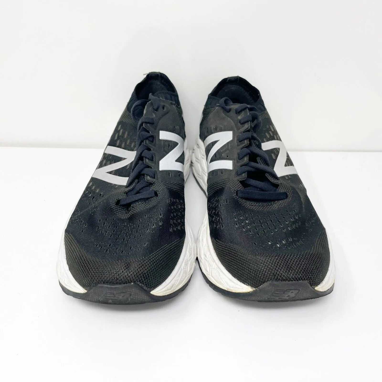 New Balance Womens FF Vongo V4 WVNGOBK4 Black Running Shoes Sneakers Size 9 D