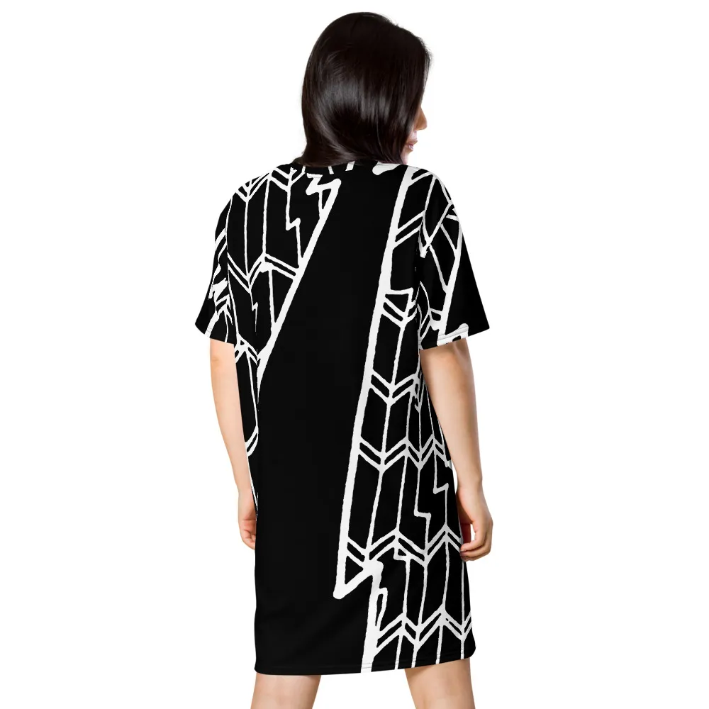 T-shirt dress – Lightning