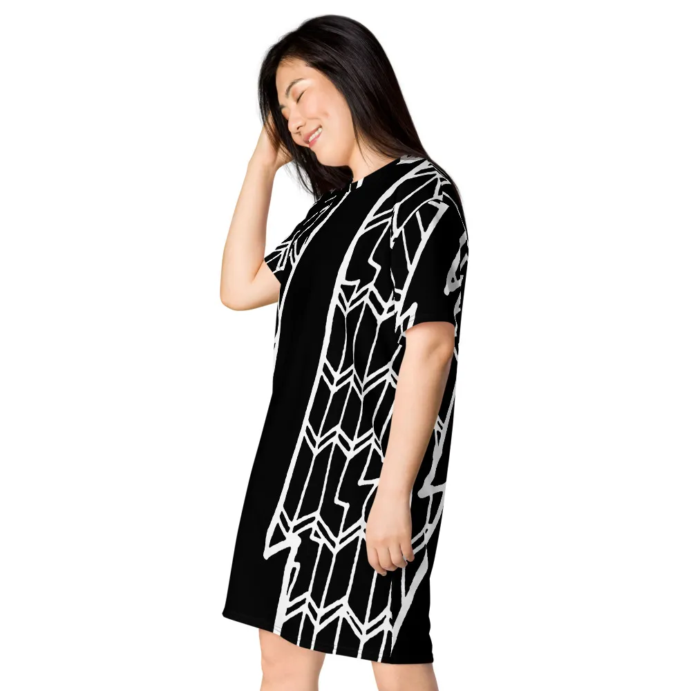 T-shirt dress – Lightning