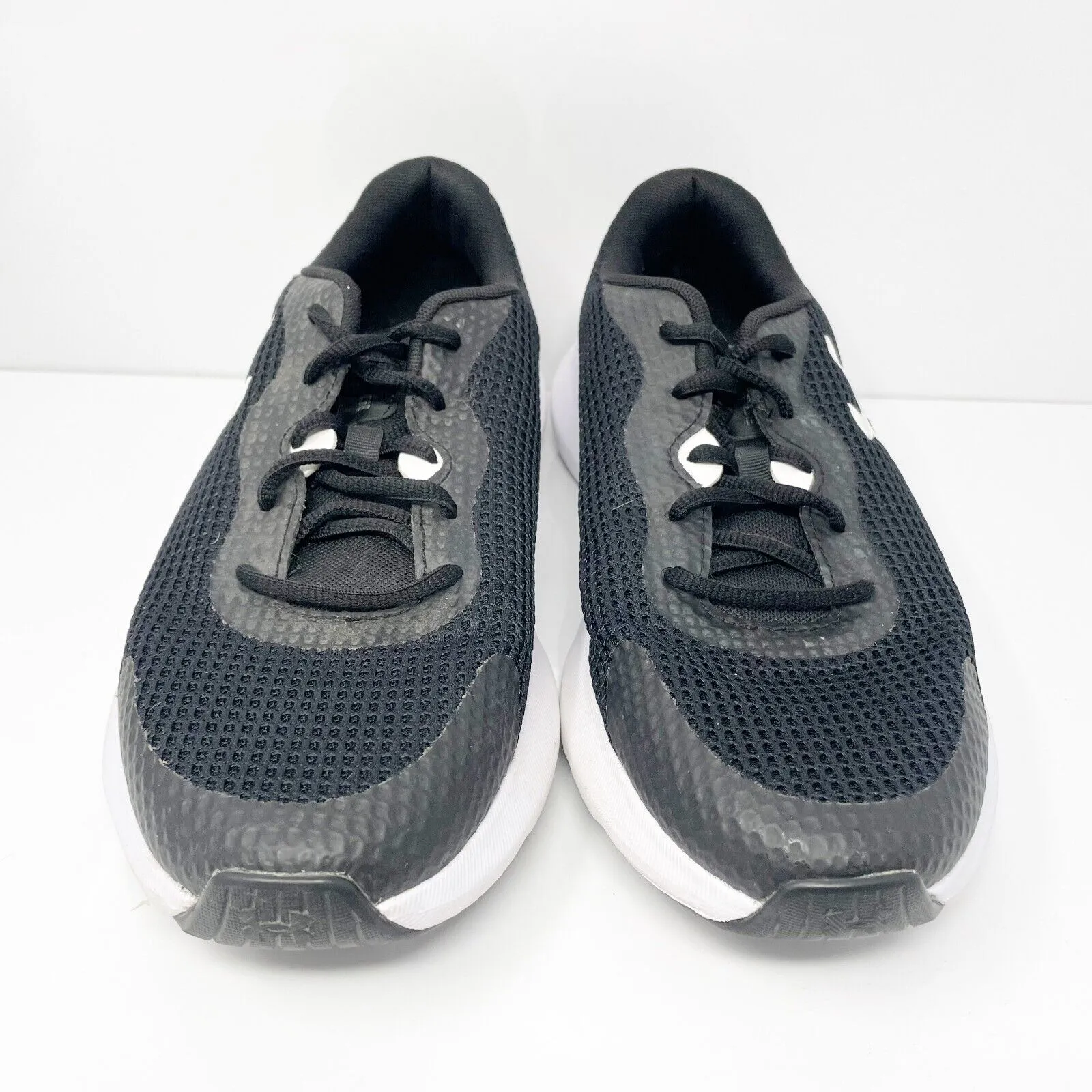 Under Armour Mens Surge 3 3024883-001 Black Running Shoes Sneakers Size 9.5